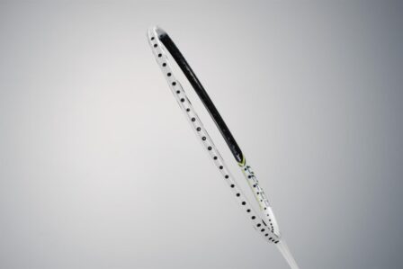 Yonex-Astrox-99-Pro-White-rammen-p